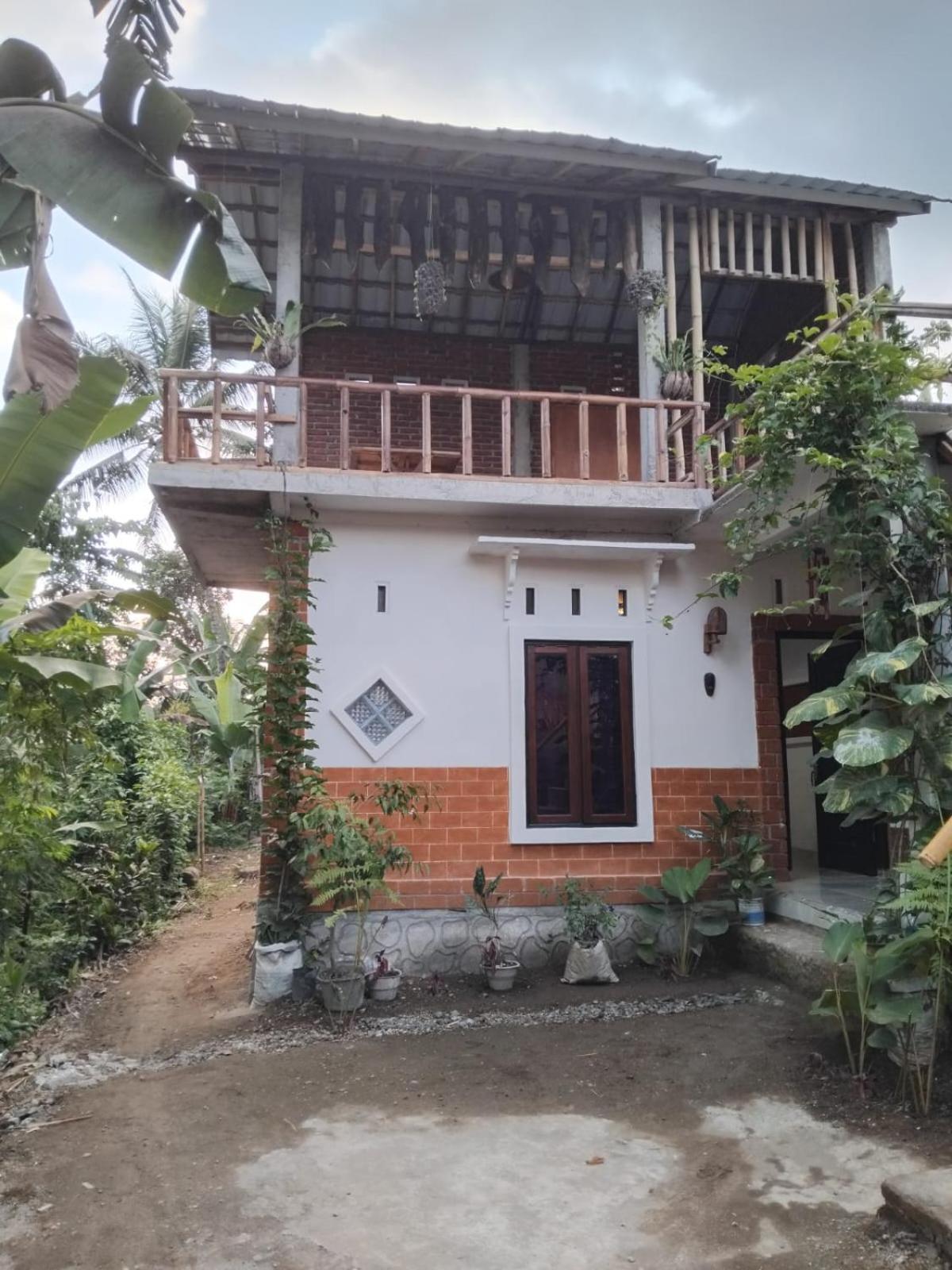 Syaqila Homestay Lombok Тетебату Экстерьер фото