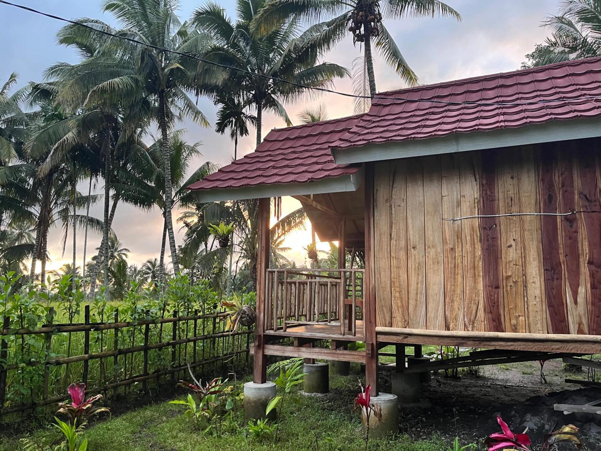 Syaqila Homestay Lombok Тетебату Экстерьер фото